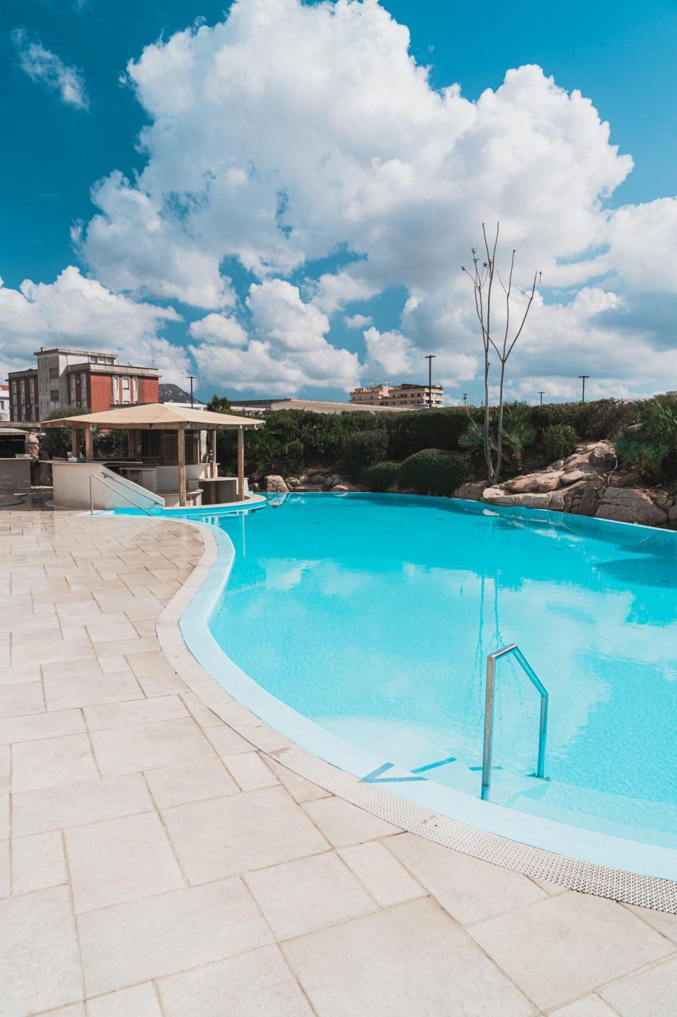Mercure Olbia Ngoại thất bức ảnh